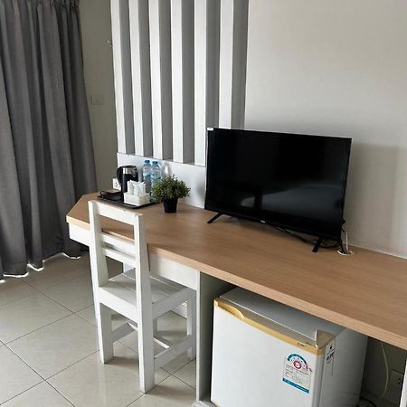 Nana Chat Bangsaen Hotel Si Racha Ngoại thất bức ảnh