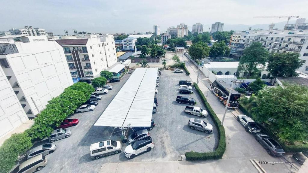 Nana Chat Bangsaen Hotel Si Racha Ngoại thất bức ảnh