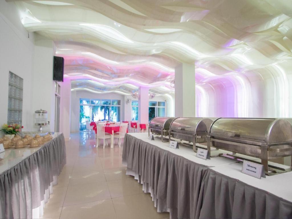 Nana Chat Bangsaen Hotel Si Racha Ngoại thất bức ảnh