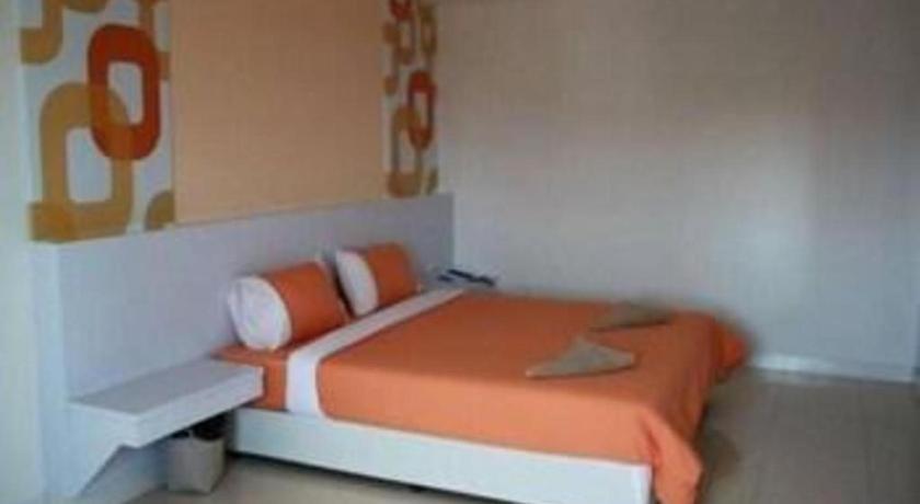 Nana Chat Bangsaen Hotel Si Racha Ngoại thất bức ảnh