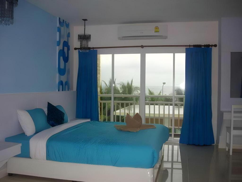 Nana Chat Bangsaen Hotel Si Racha Ngoại thất bức ảnh